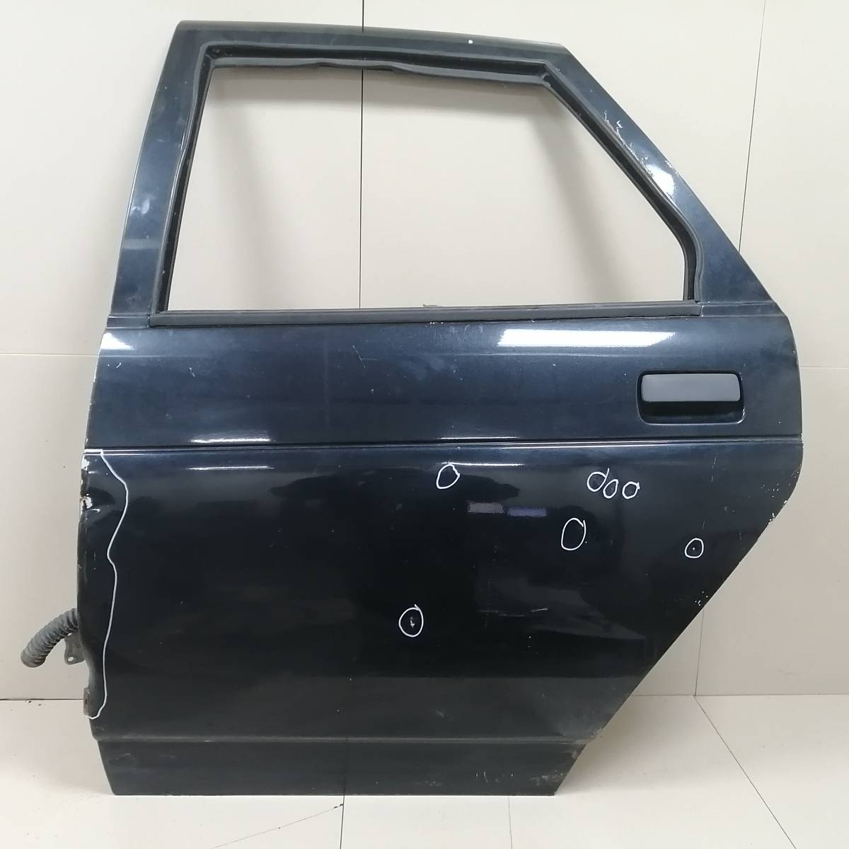 Дверь задняя левая Lada 2110 1997-2009