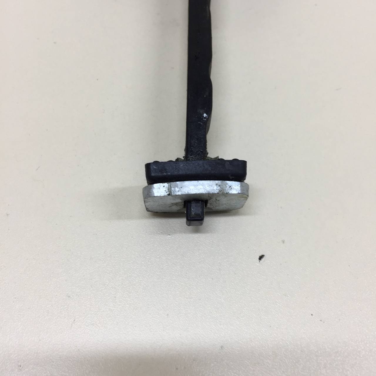 Ограничитель двери Kia Xceed 2019-2023