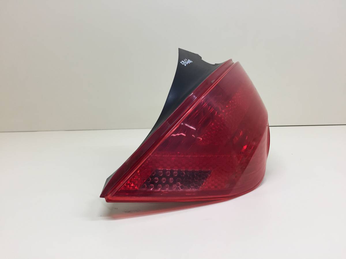 Фонарь задний правый Peugeot 308 2007>