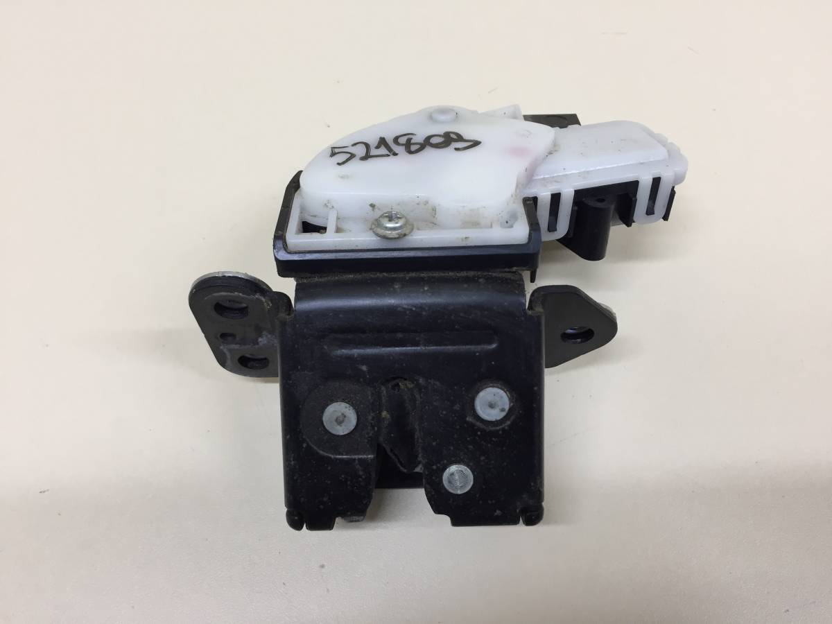 Замок багажника Mazda Mazda 3 (BL) 2009-2013