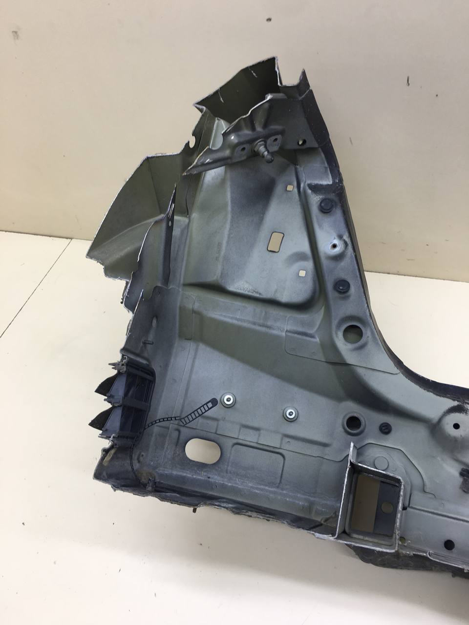 Панель задняя BMW 7-Series F01,F02  2008-2015