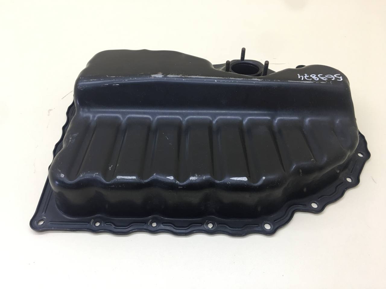 Поддон масляный двигателя Volkswagen Passat B7 2011-2015 Поддон масляный двигателя Volkswagen Passat B7 2011-2015