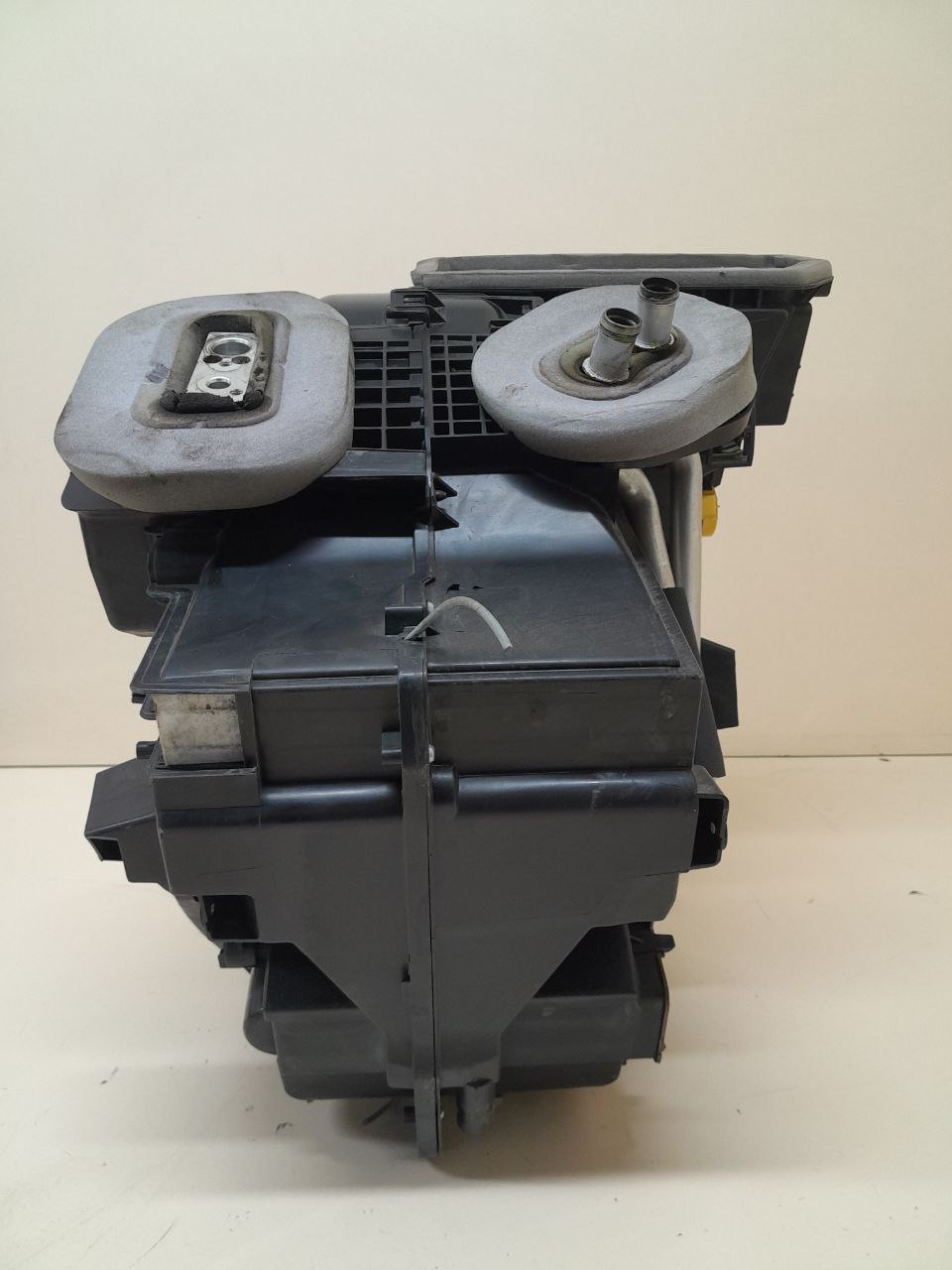 Корпус отопителя Renault Logan (2) 2014> Корпус отопителя Renault Logan (2) 2014>