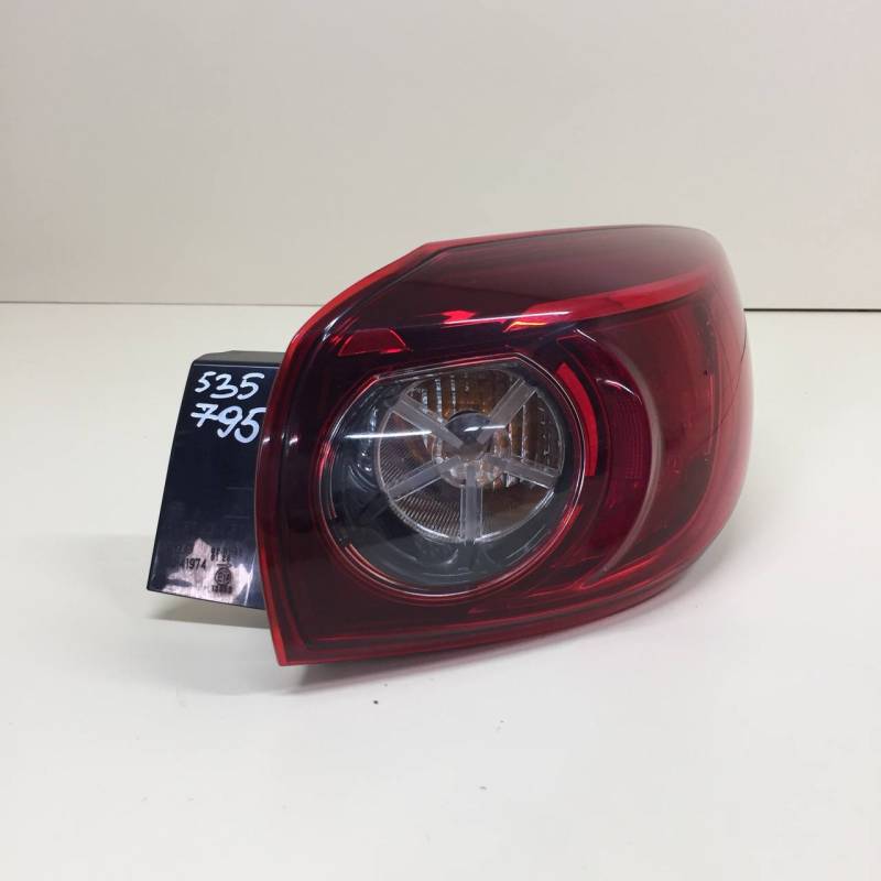 Фонарь задний наружный правый Mazda Mazda 3 (BM) 2013-2016 Фонарь задний наружный правый Mazda Mazda 3 (BM) 2013-2016
