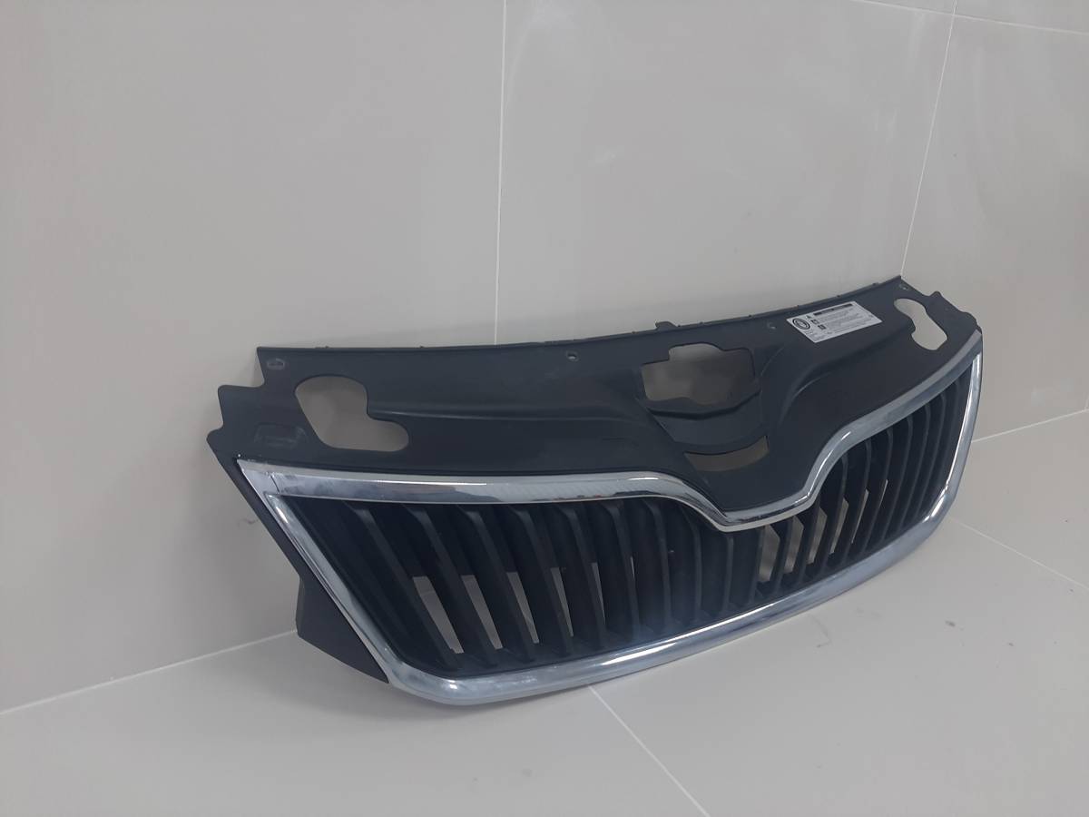 Решетка радиатора Skoda Rapid 2019>