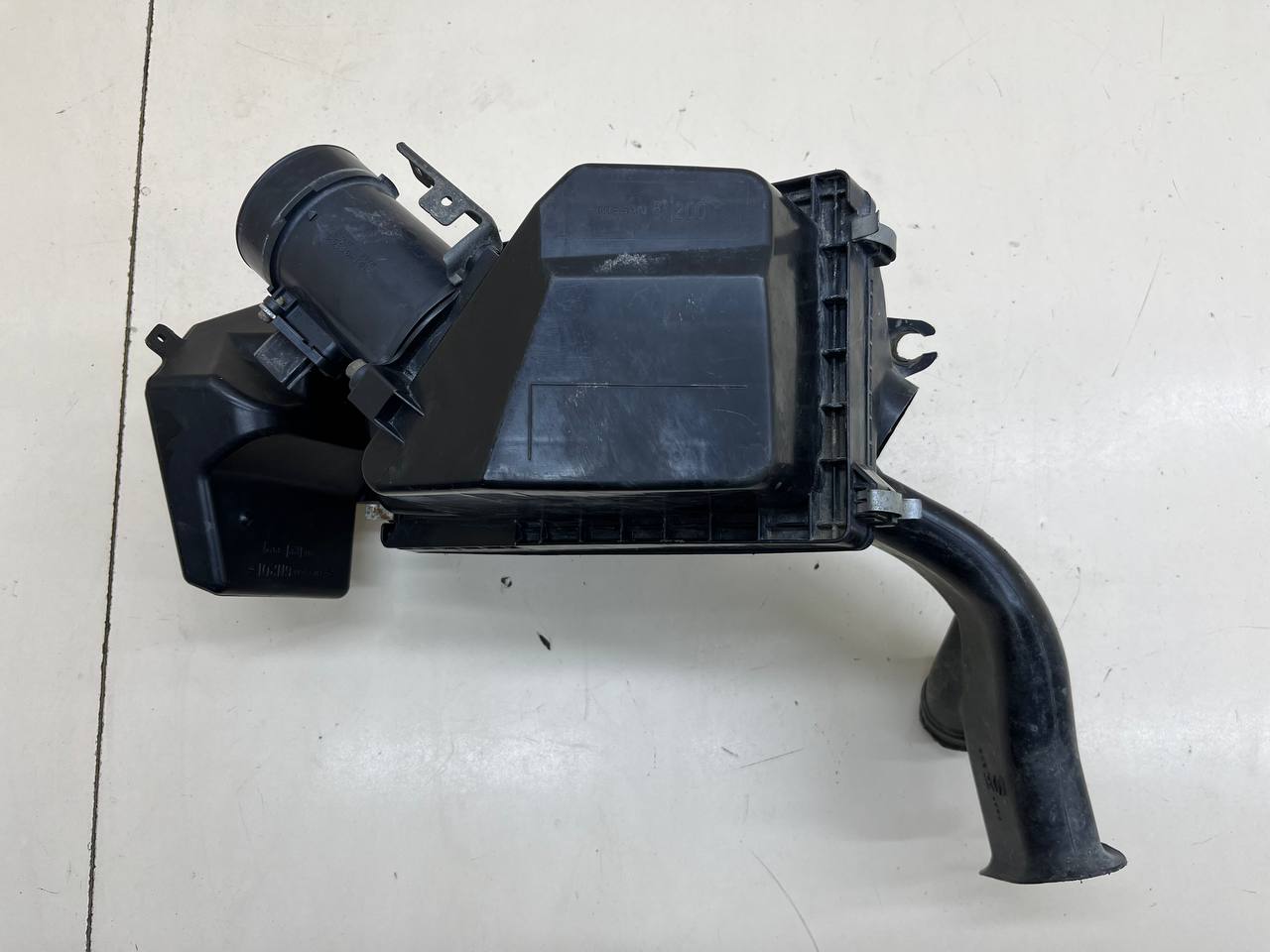 Корпус воздушного фильтра Nissan Primera (P12) 2002-2007