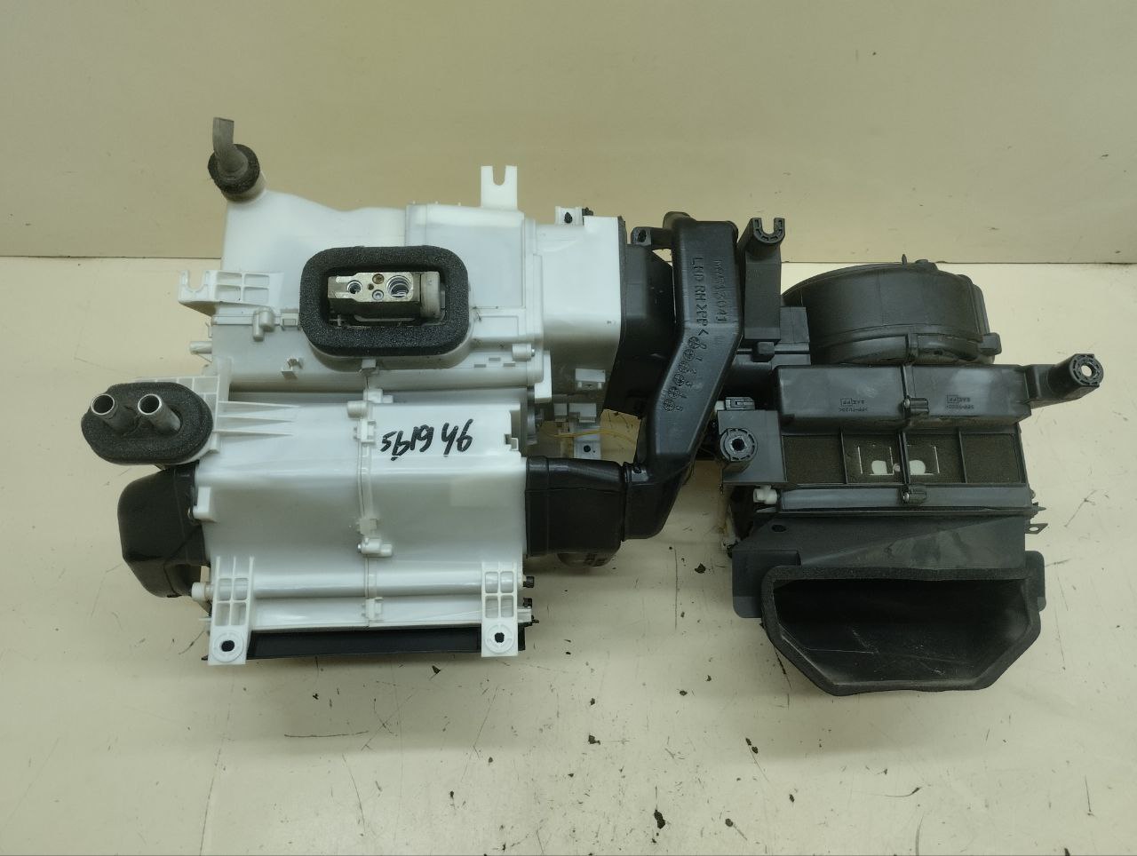 Корпус отопителя Mitsubishi Lancer 9 (CS/Classic) 2000-2011 Корпус отопителя Mitsubishi Lancer 9 (CS/Classic) 2000-2011