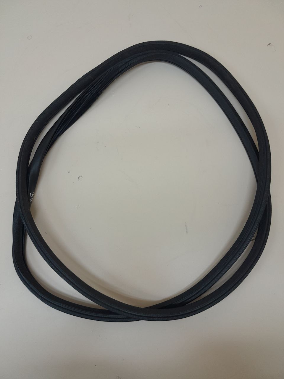 Уплотнитель проема двери задней правой Mitsubishi Outlander (GF) 2012>