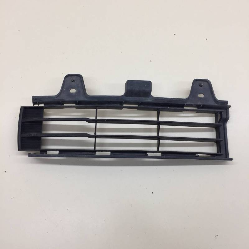 Решетка в бампер правая Toyota Land Cruiser (J200) 2007-2021