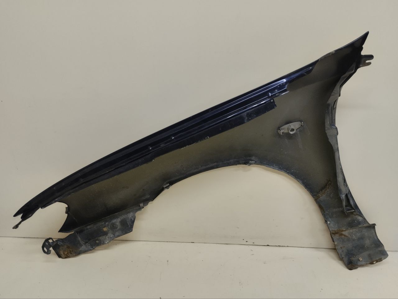 Крыло переднее правое Nissan Almera (N16) 2000-2006 Крыло переднее правое Nissan Almera (N16) 2000-2006