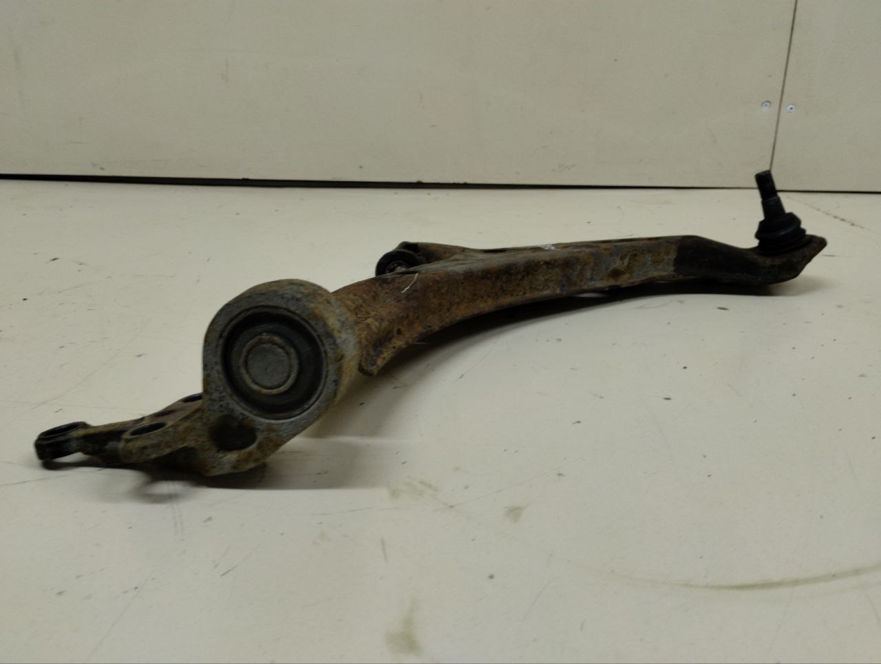 Рычаг передний правый Nissan Almera Classic (B10) 2006-2013 Рычаг передний правый Nissan Almera Classic (B10) 2006-2013