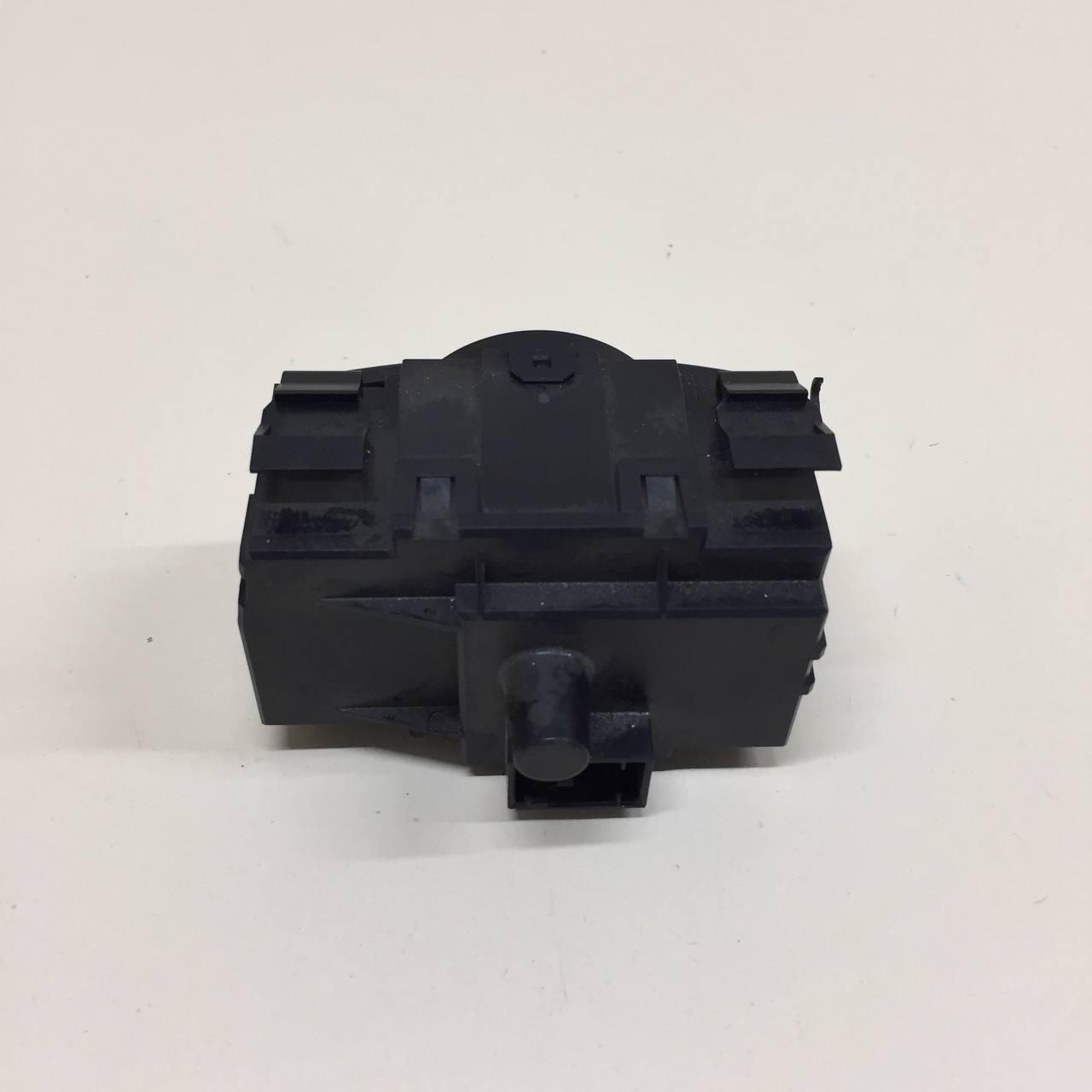 Переключатель света фар BMW 1-series E87/E81 2004-2011 Переключатель света фар BMW 1-series E87/E81 2004-2011