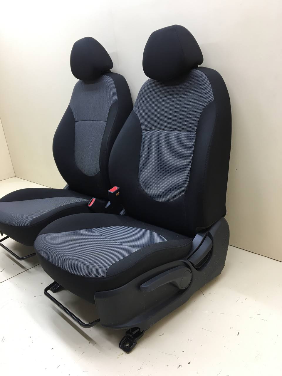Сиденье (комплект) Hyundai Solaris (RB) 2010-2017