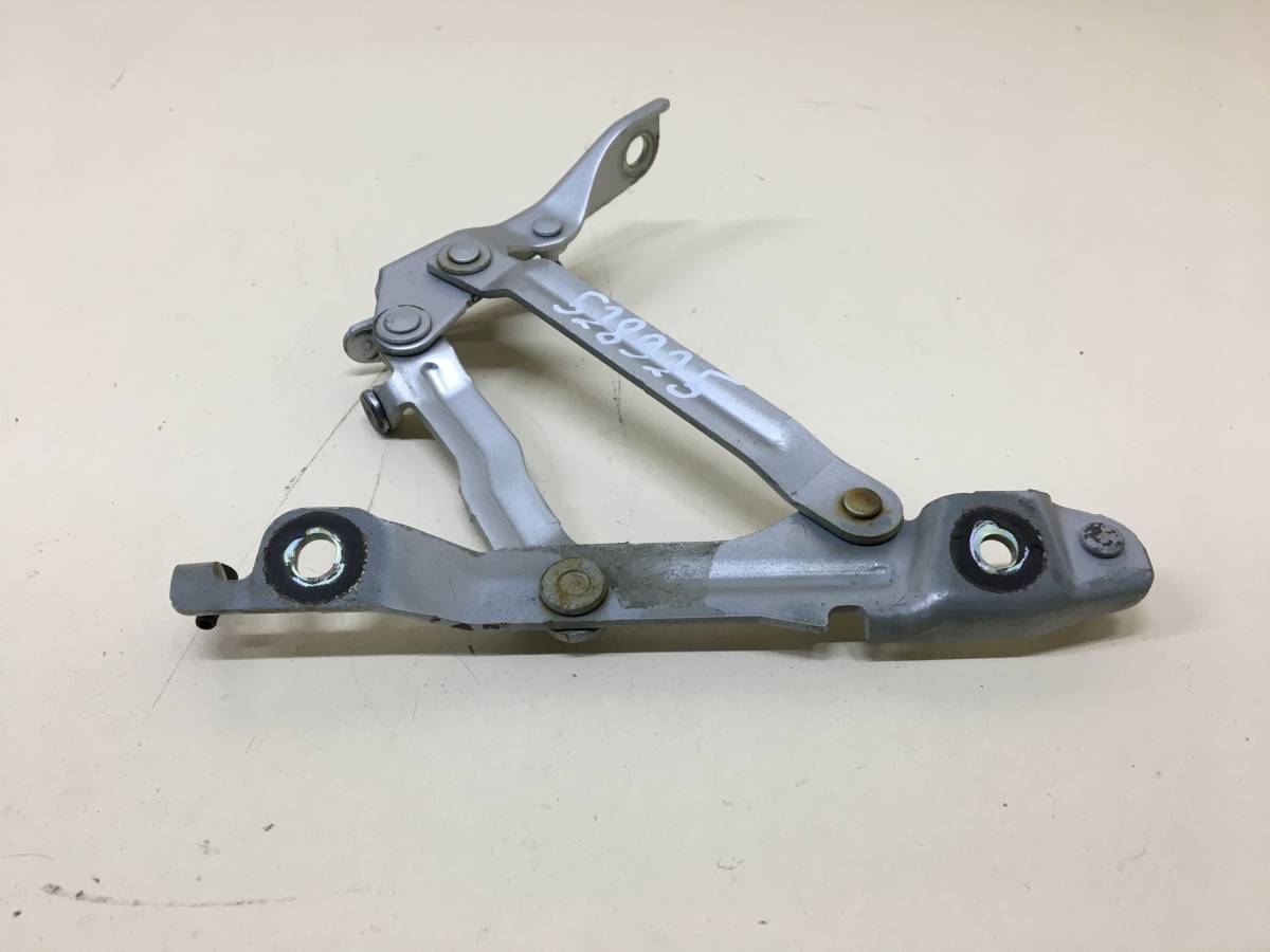 Петля крышки багажника Mazda Mazda 3 (BK) 2002-2009