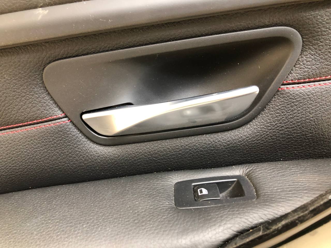 Обшивка двери задней левой BMW 3-series F30/F31 2011>