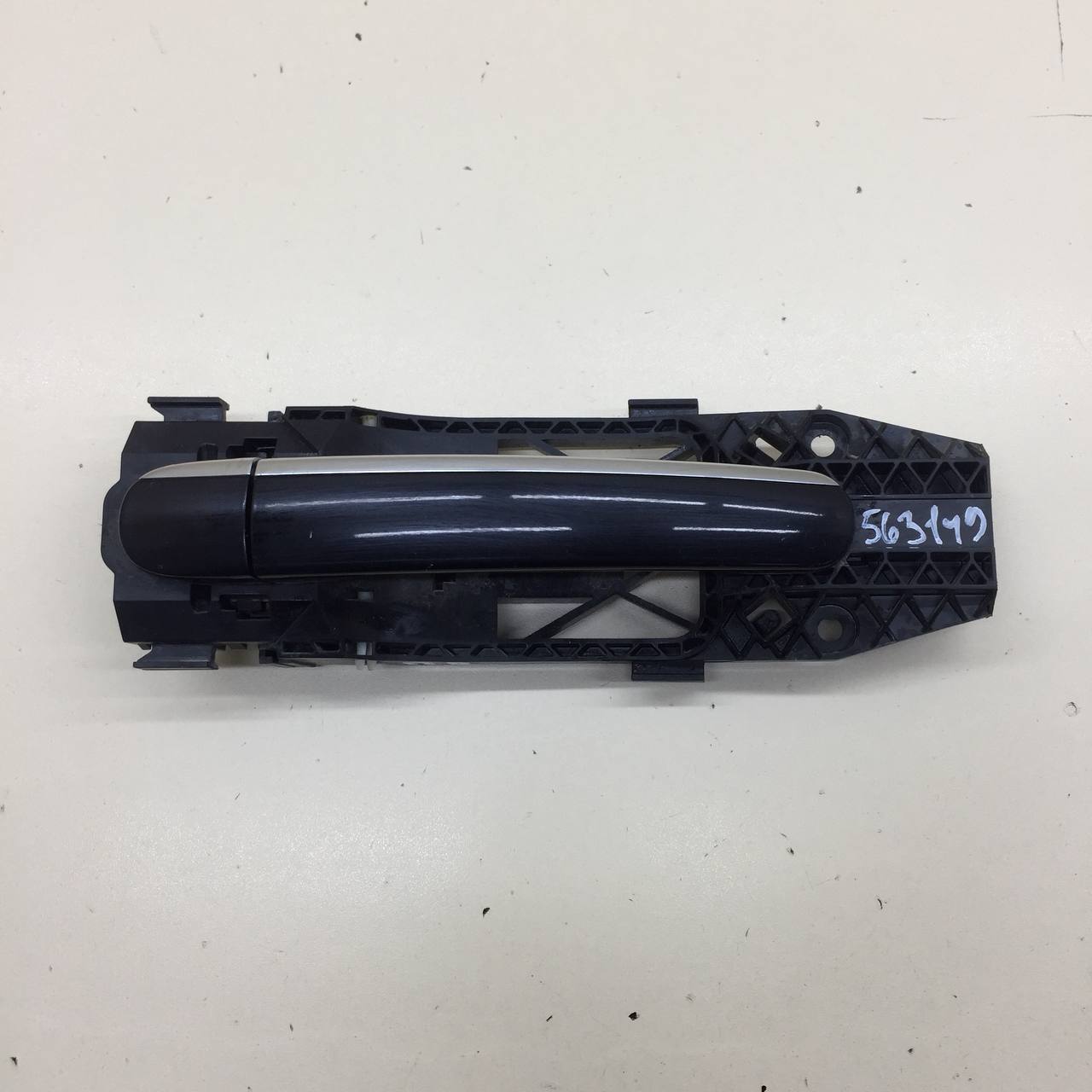 Ручка двери передней наружная правая Volkswagen Polo (MK5) 2011-2020 Ручка двери передней наружная правая Volkswagen Polo (MK5) 2011-2020