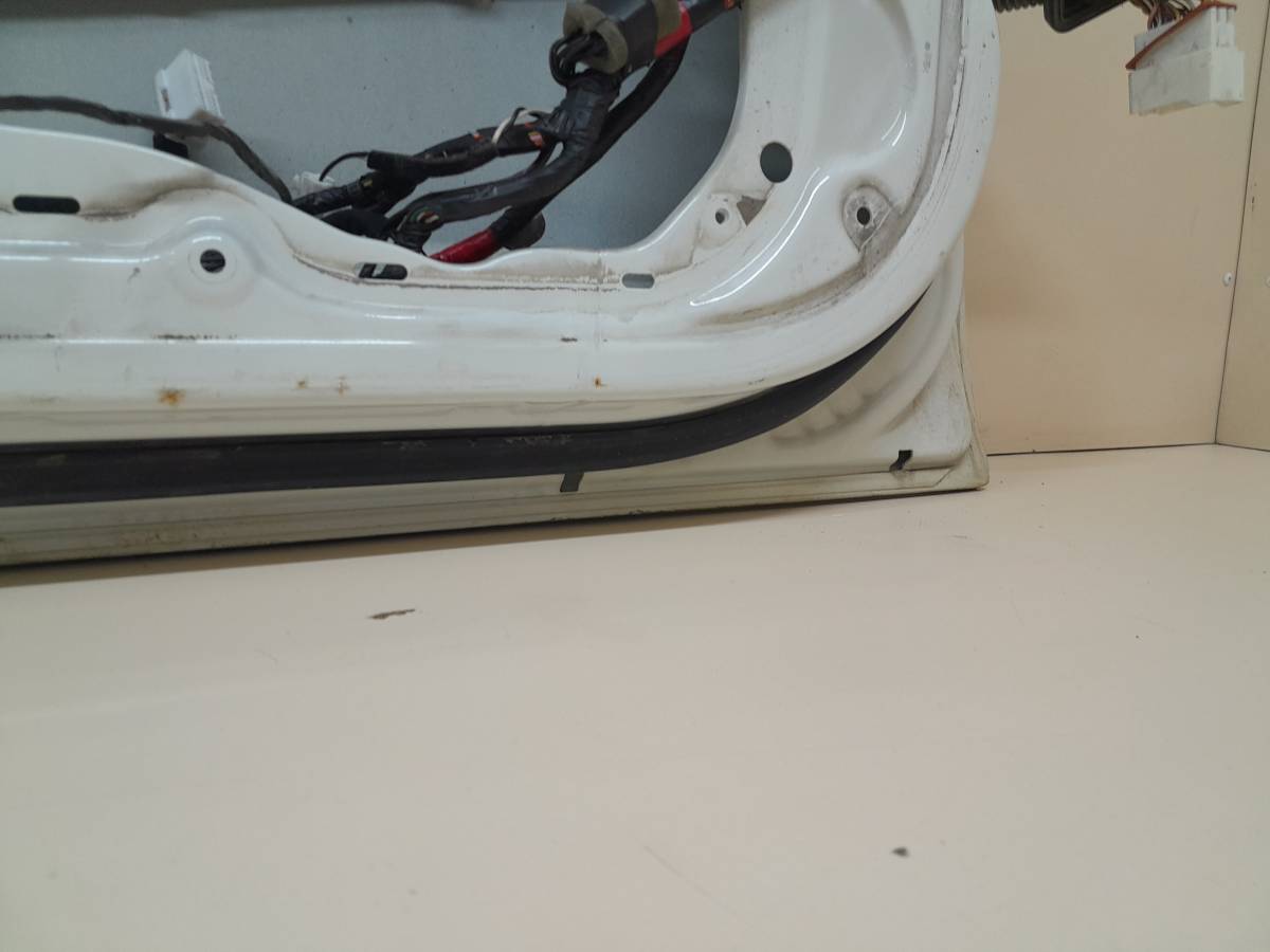 Дверь передняя левая Hyundai ix55 2007-2013