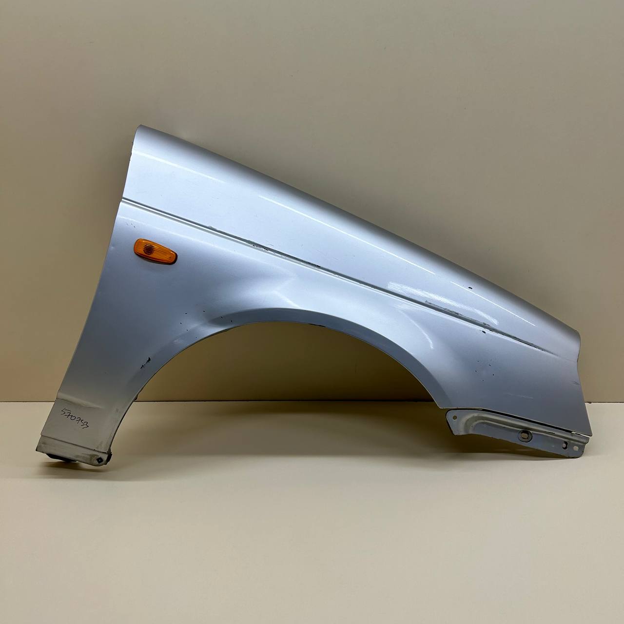 Крыло переднее правое Lada Priora 2007-2018