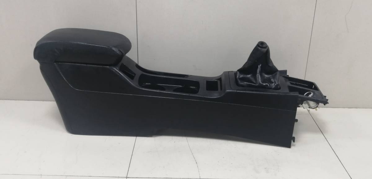 Подлокотник Mitsubishi Lancer X (CX, CY)  2007>