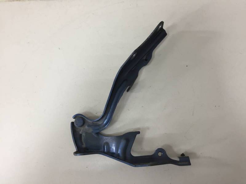Петля капота левая Subaru Impreza (G12) 2007-2012