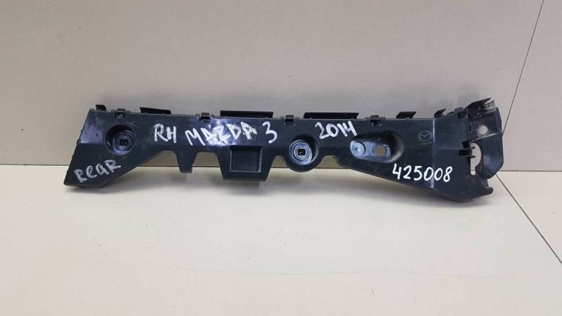 Кронштейн заднего бампера правый Mazda Mazda 3 (BM) 2013-2016