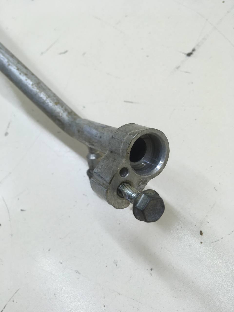Трубка кондиционера Toyota Corolla E150 2006-2013 Трубка кондиционера Toyota Corolla E150 2006-2013