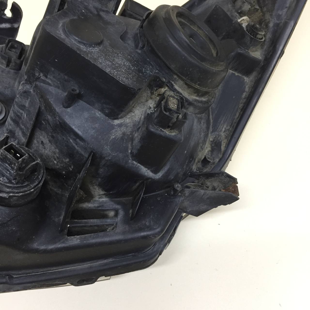 Фара правая Chevrolet Cobalt (T250) 2011-2015 Фара правая Chevrolet Cobalt (T250) 2011-2015