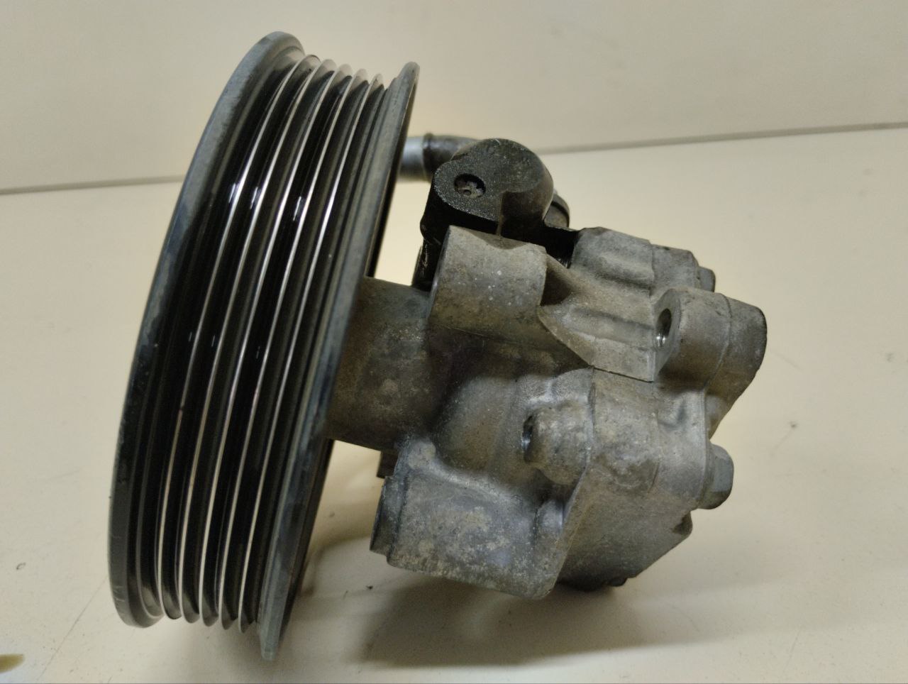 Насос гидроусилителя (электрогидроусилитель, ЭГУР) Hyundai Sonata 6 (YF) 2010-2014