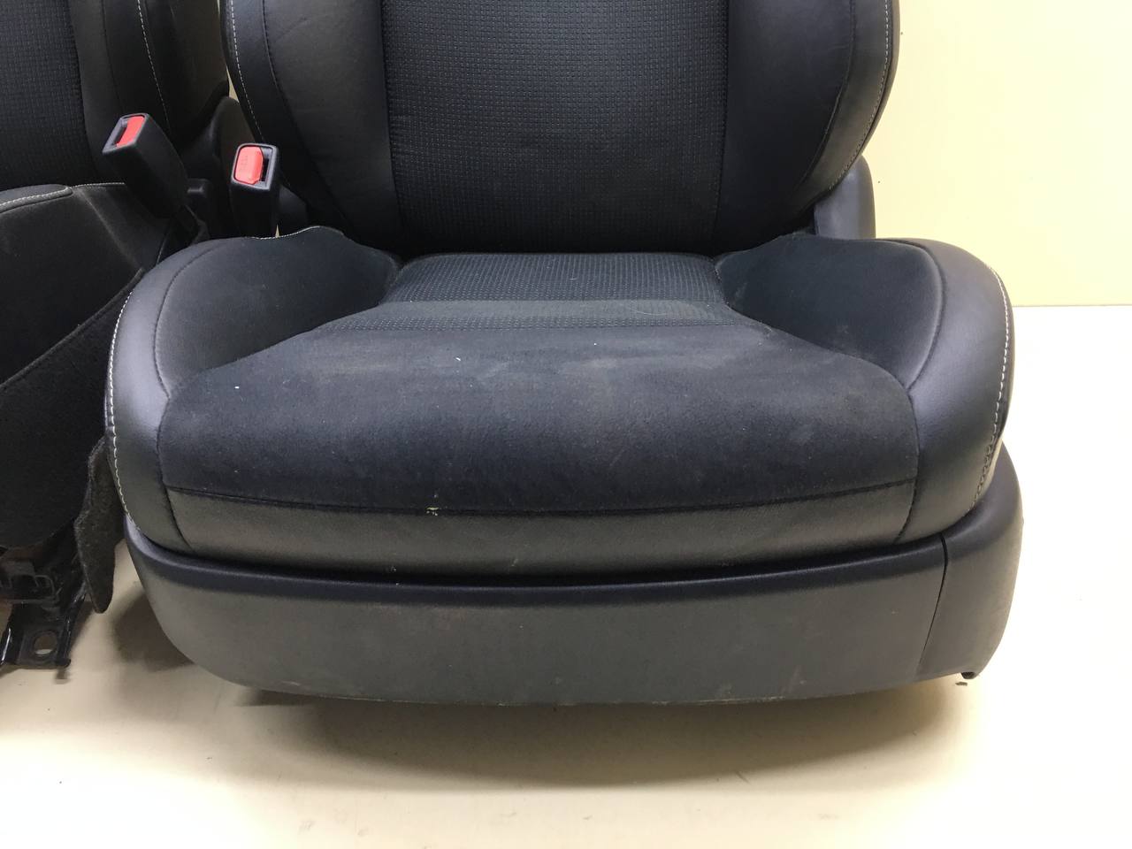 Сиденье (комплект) Toyota Rav 4 (XA40) 2013-2019