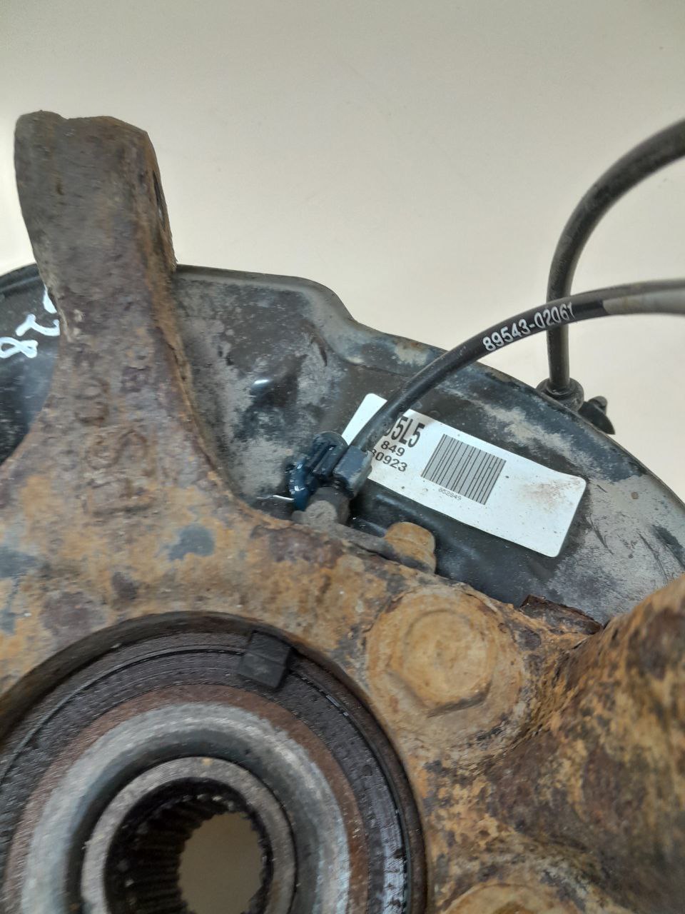 Кулак поворотный передний левый Toyota Auris (E150) 2006-2012