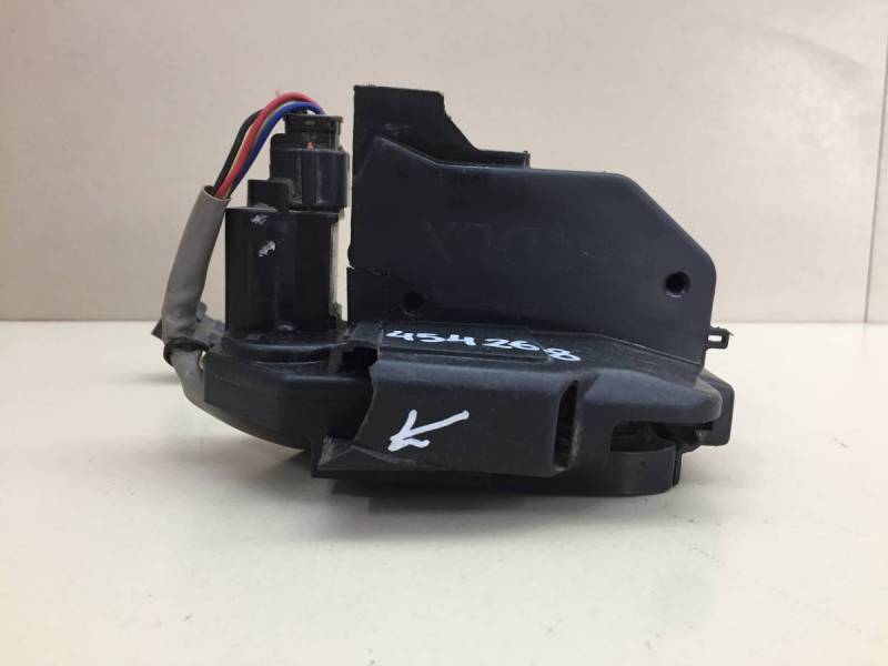 Замок двери передней правой Hyundai Getz 2002-2010