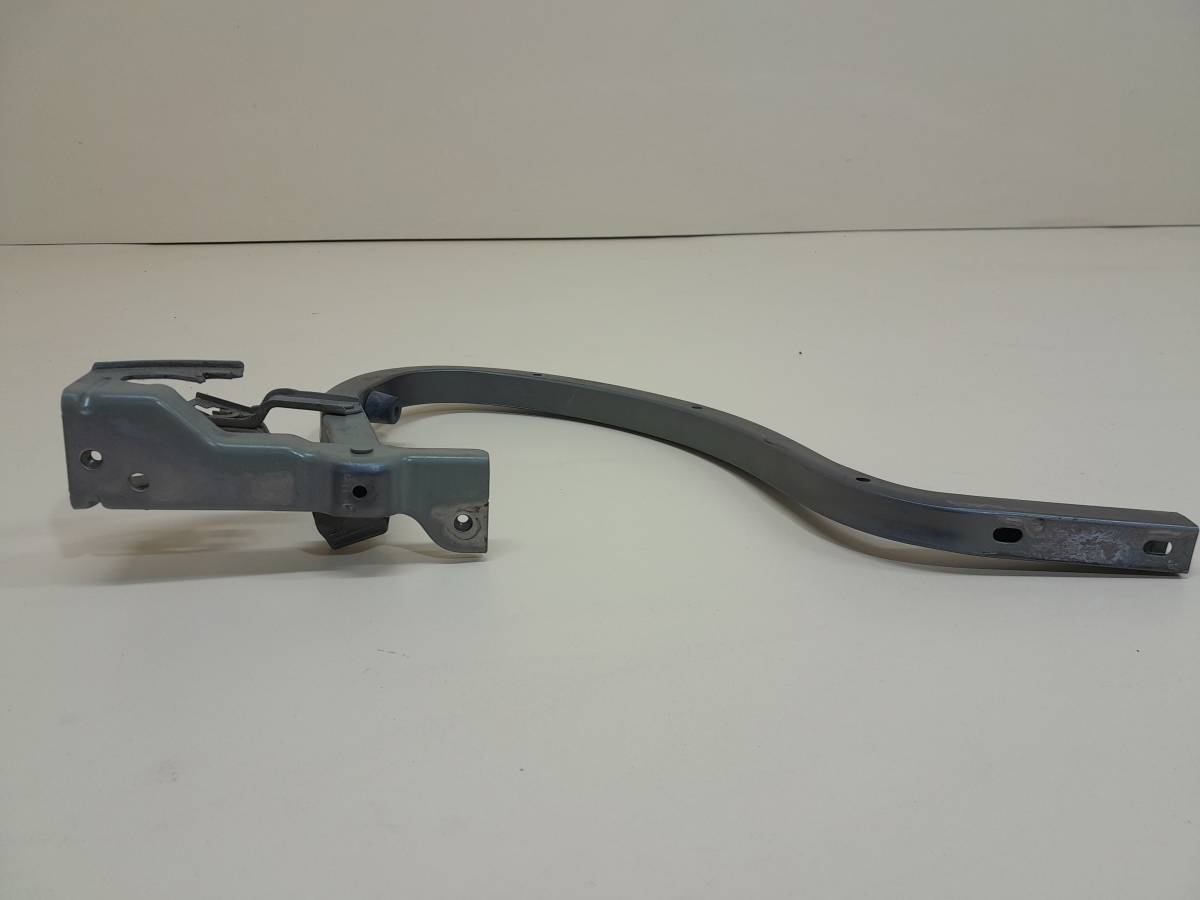 Петля крышки багажника Chevrolet Cobalt (T250) 2011-2015