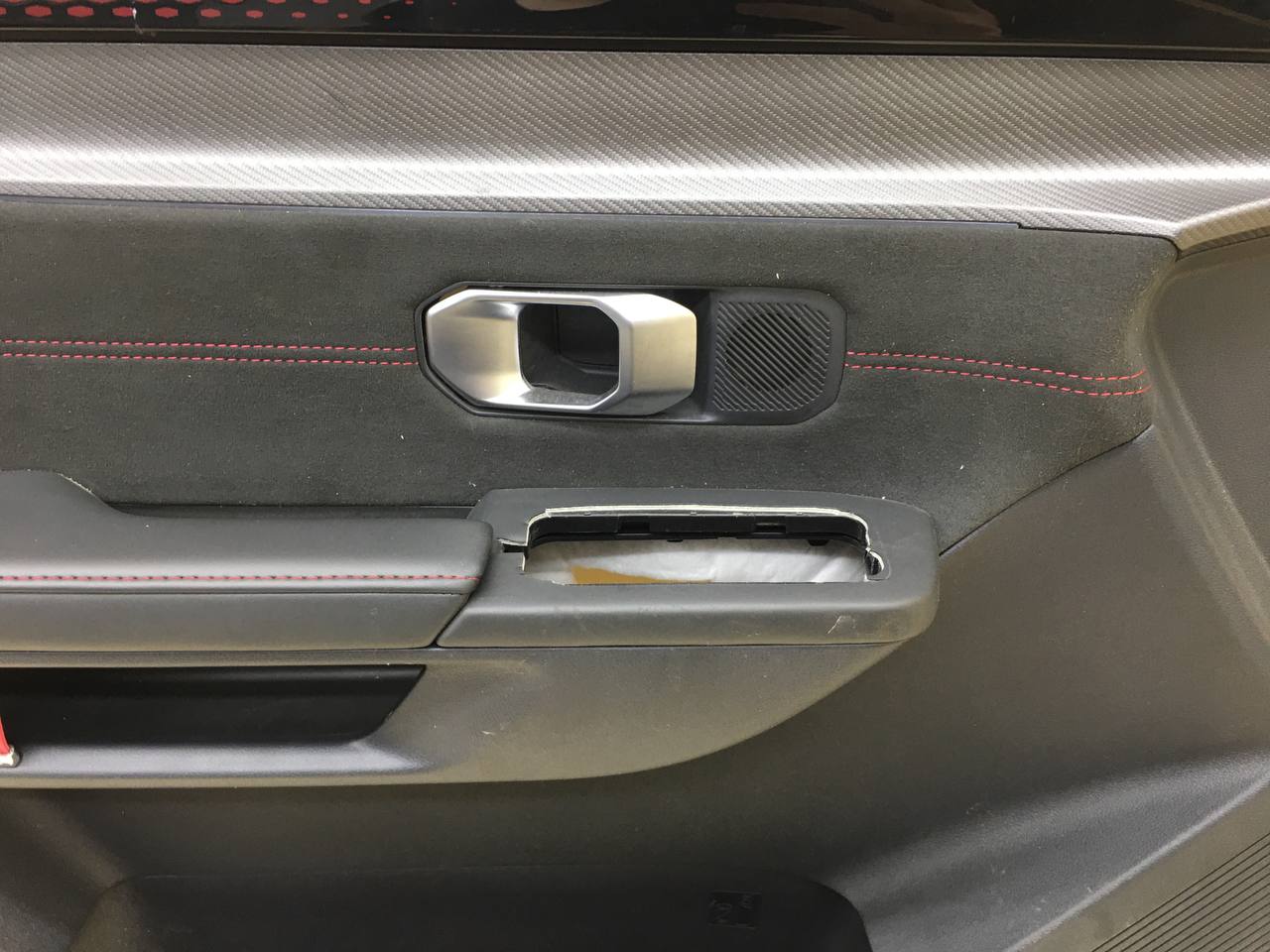 Обшивка двери передней левой Jetour Dashing 2022>