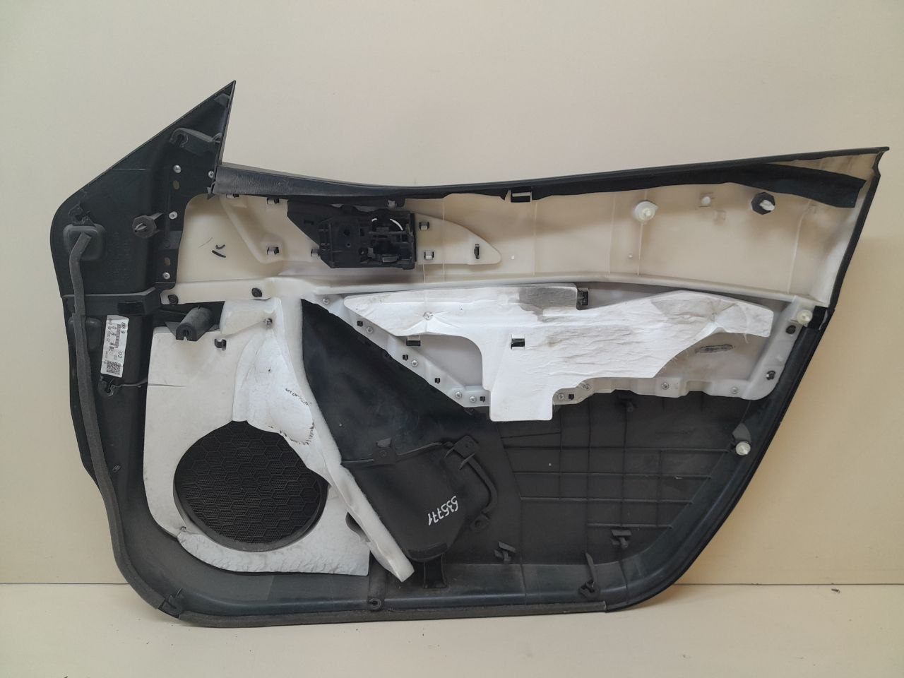Обшивка двери передней левой Mazda Mazda 3 (BM) 2013-2016
