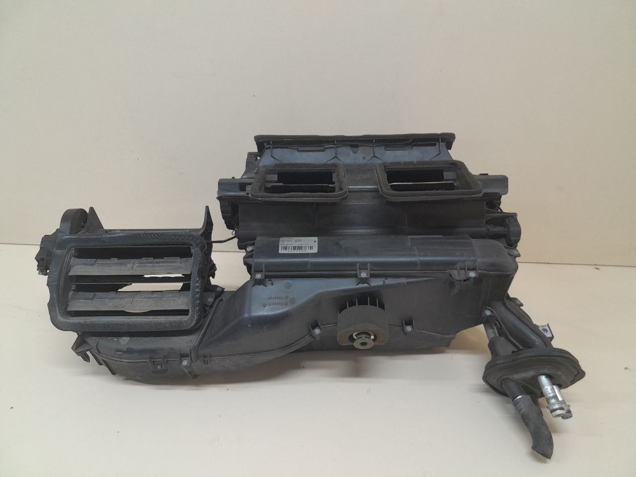 Корпус отопителя BMW 3-series E90/E91 2005-2011 Корпус отопителя BMW 3-series E90/E91 2005-2011