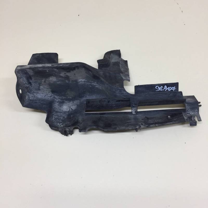Воздуховод радиатора Toyota Rav 4 (XA40) 2013-2019 Воздуховод радиатора Toyota Rav 4 (XA40) 2013-2019