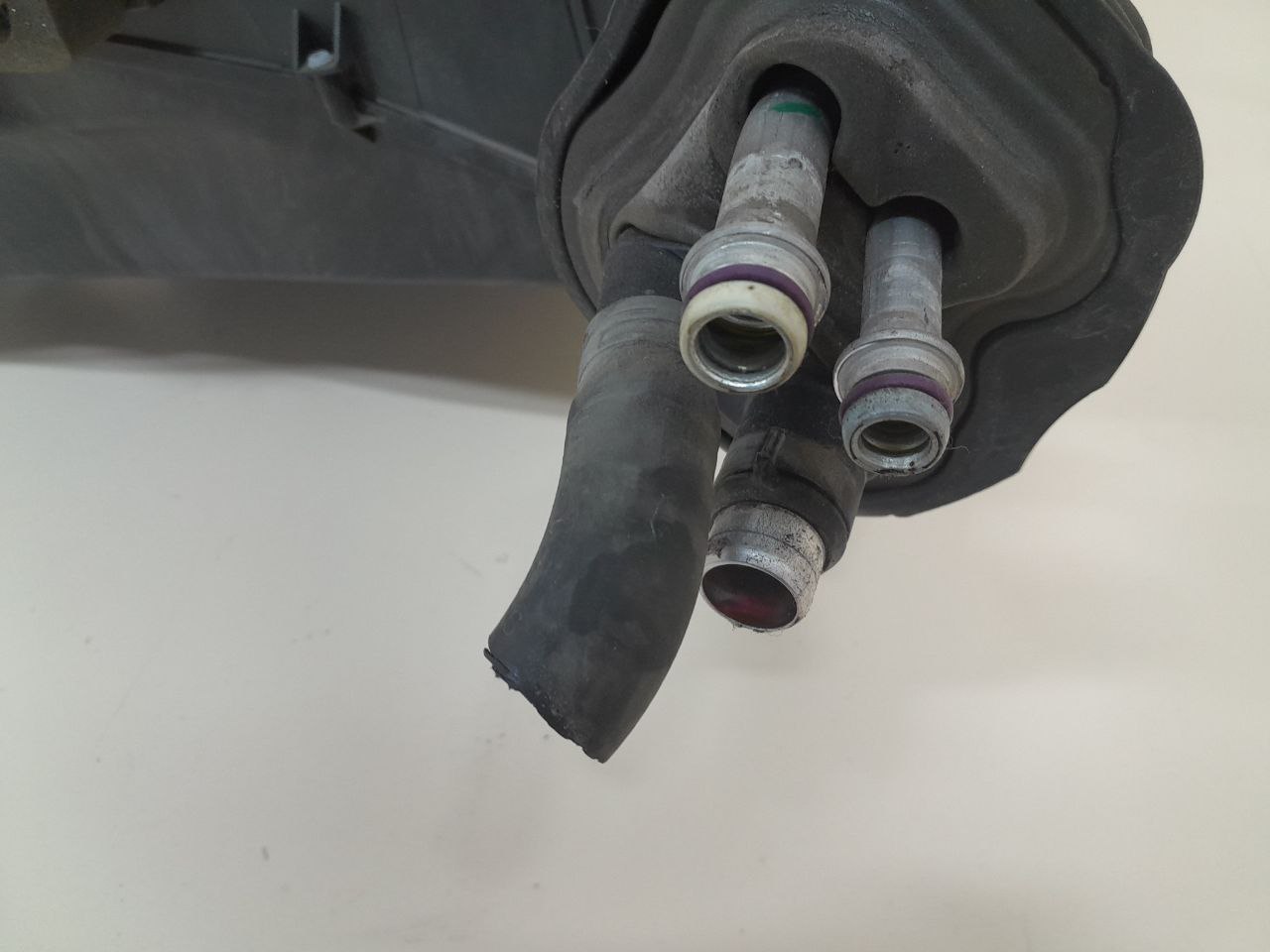 Корпус отопителя BMW 3-series E90/E91 2005-2011 Корпус отопителя BMW 3-series E90/E91 2005-2011