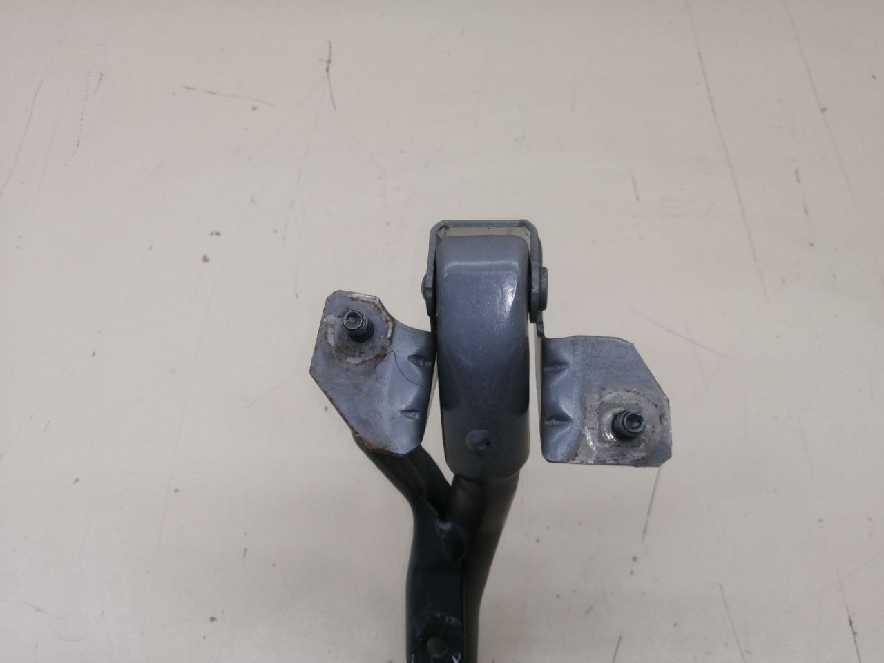 Петля крышки багажника Fiat Albea 2002-2012