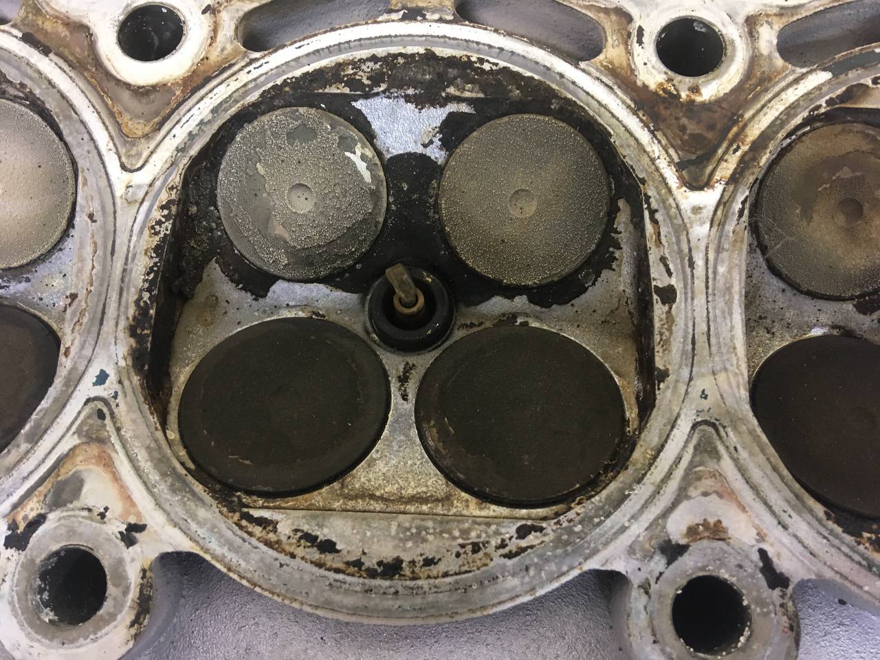 Головка блока цилиндров Skoda Rapid 2012-2020