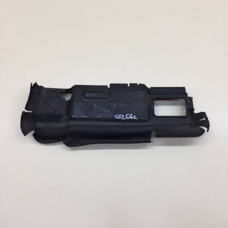Воздуховод радиатора Volvo XC60 2008-2017 Воздуховод радиатора Volvo XC60 2008-2017