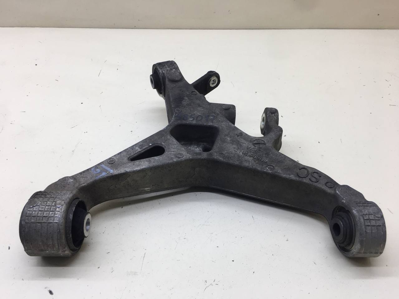 Рычаг задний нижний правый Jaguar XF 2007-2015