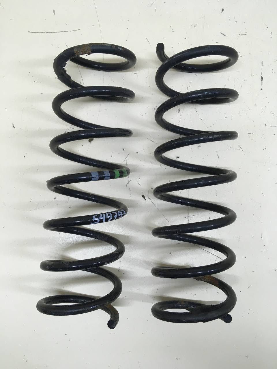 Пружина задняя Ford Focus 2 (DB) 2008-2011 Пружина задняя Ford Focus 2 (DB) 2008-2011