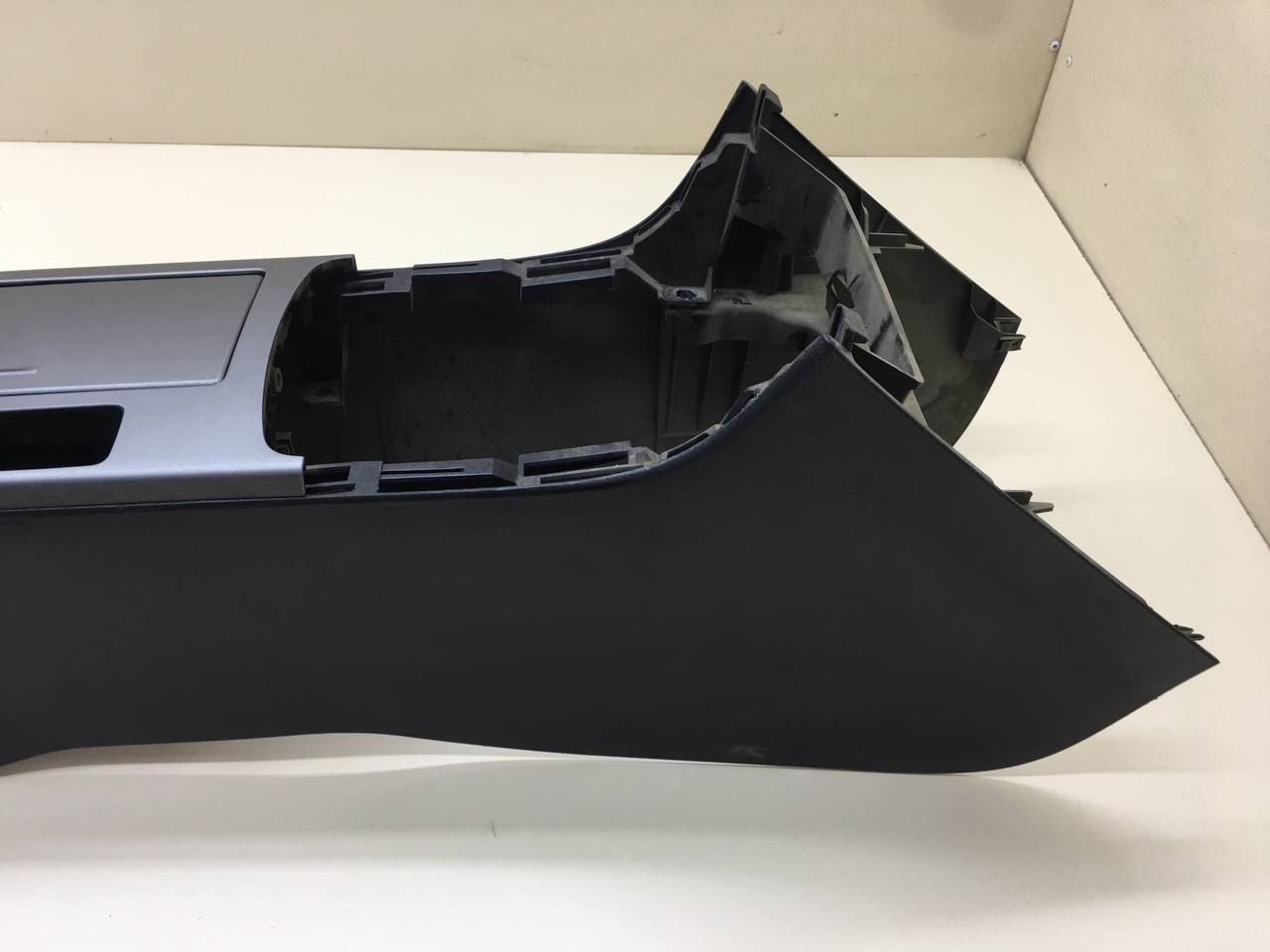 Консоль центральная Mazda Mazda 6 (GH) 2007-2012
