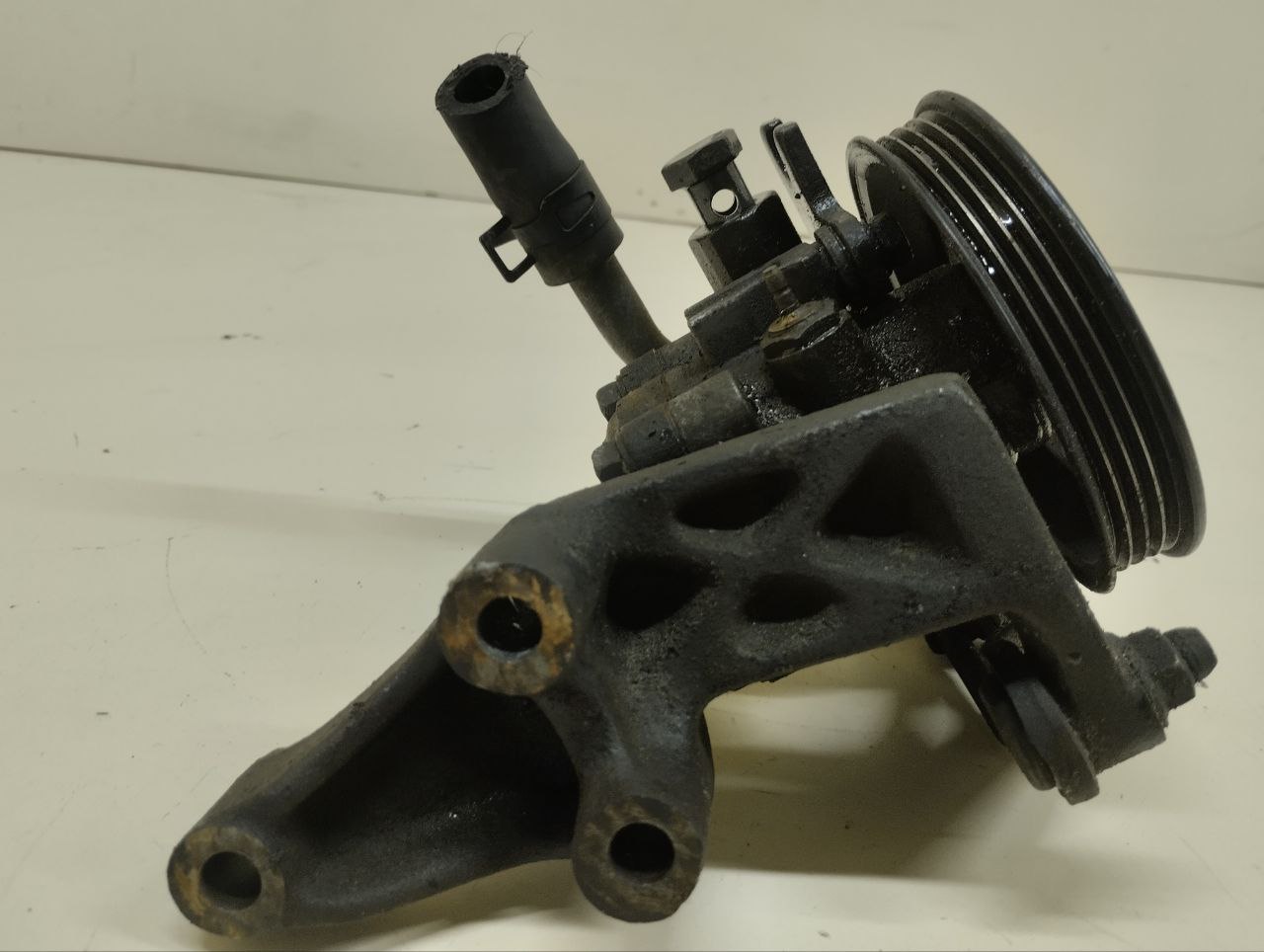 Насос гидроусилителя (электрогидроусилитель, ЭГУР) Kia Spectra (SD) 2004-2011