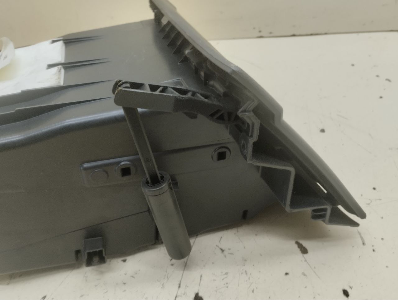 Бардачок Ford Mondeo 4 2007-2015 Бардачок Ford Mondeo 4 2007-2015