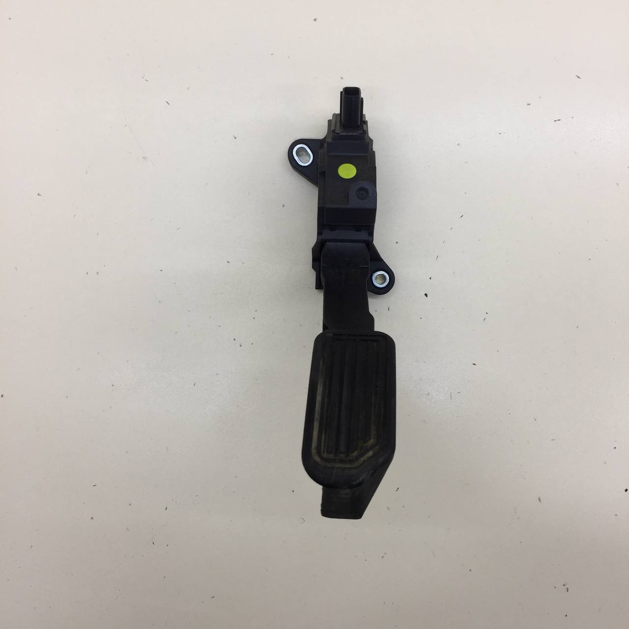 Педаль газа Lexus NX 200 (Z10) 2014-2021 Педаль газа Lexus NX 200 (Z10) 2014-2021