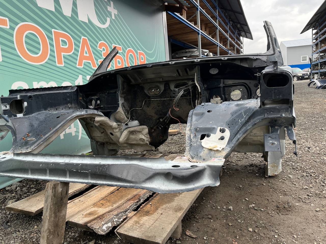 Четверть передняя левая Land Rover Range Rover Sport 2005-2012