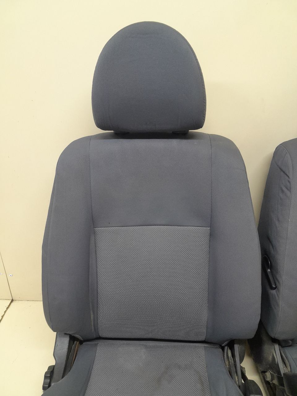 Сиденье (комплект) Nissan Almera (N16) 2000-2006