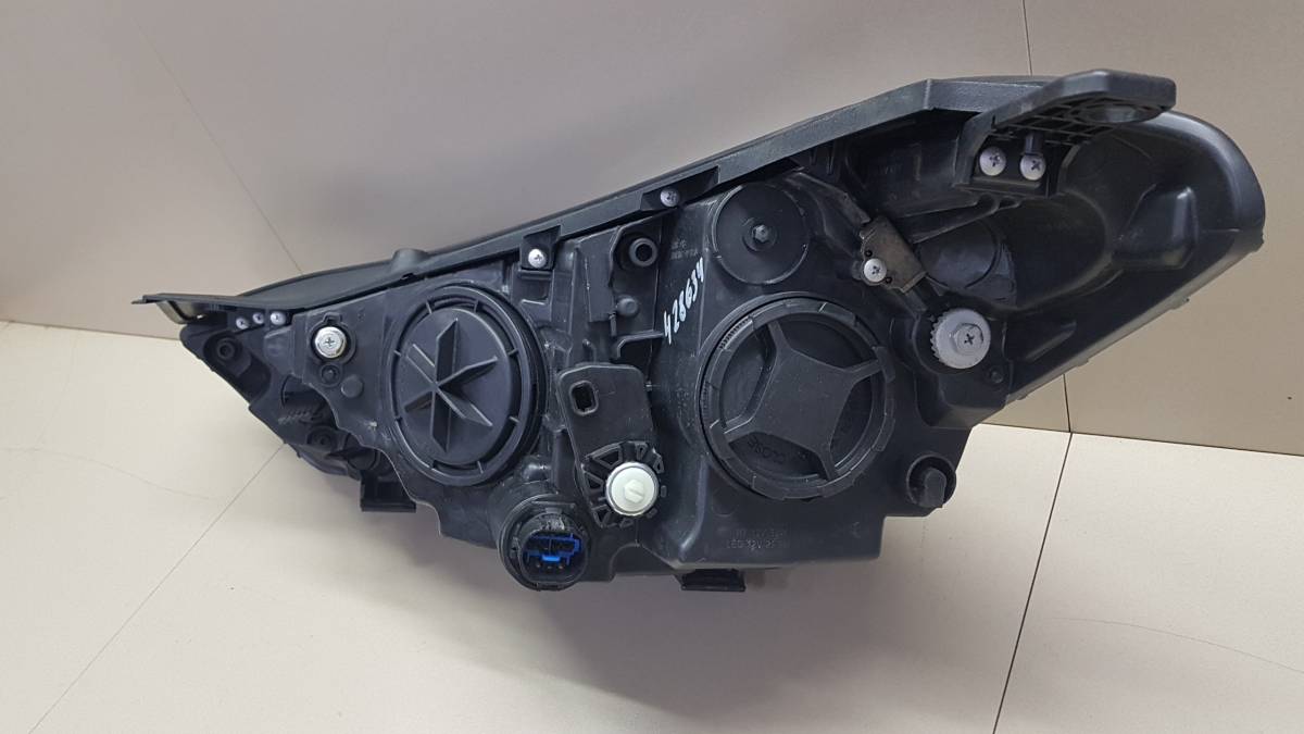 Фара правая Hyundai Tucson (TL) 2015-2021