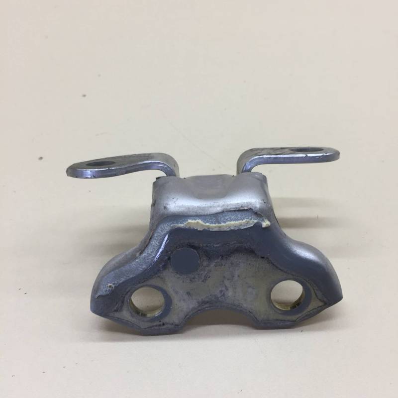 Петля двери задней правой верхняя Toyota Rav 4 (A30) 2006-2013 Петля двери задней правой верхняя Toyota Rav 4 (A30) 2006-2013